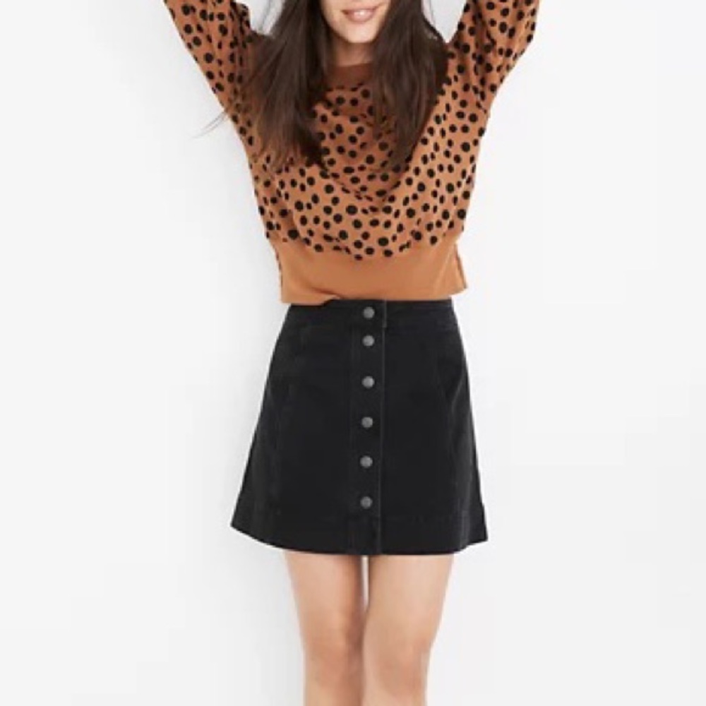 Madewell Metropolis Snap Jean Skirt in Rawley Black